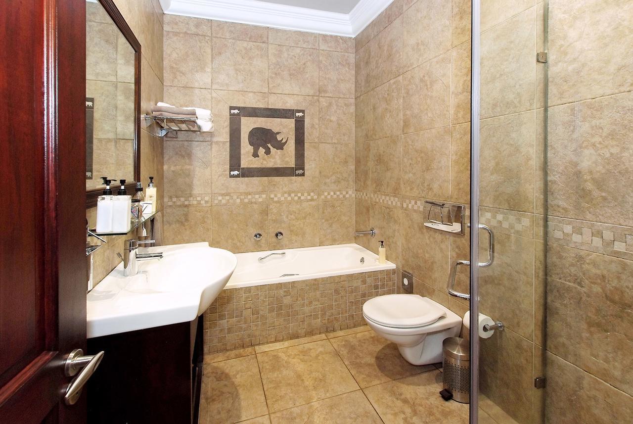 Ushaka Manor Guest House Durban Exterior photo
