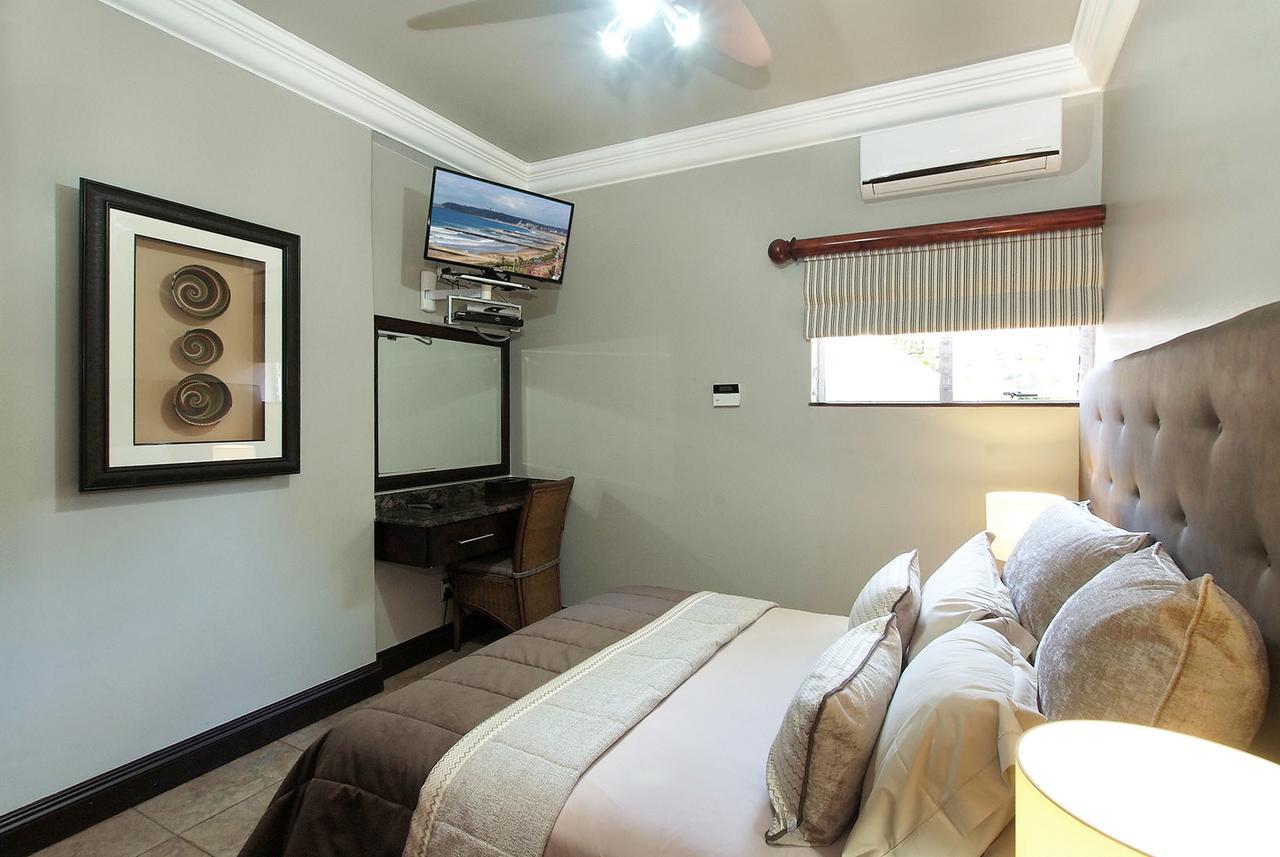 Ushaka Manor Guest House Durban Exterior photo